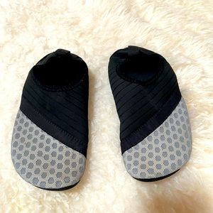 Water shoes for kids 2.5-3